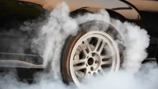 У 12 водителей BMW забрали авто за дрифт в Астане