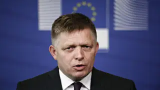 Премьер Словакии собрался в Москву, несмотря на предупреждения