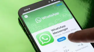 Новая функция WhatsApp спасает от долгих голосовых сообщений