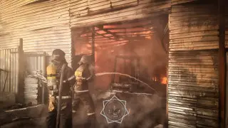 Крупный пожар в Астане: горел ангар с автозапчастями