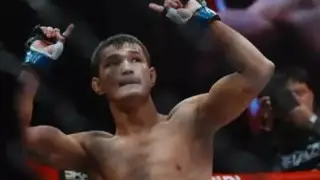 Казахстанский боец нокаутировал соперника за 1,5 минуты