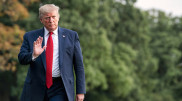 Трамп приостановил введение пошлин из-за уловки двух министров - СМИ