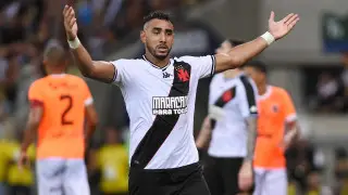 “Извращенные сексуальные акты“: звезда сборной Франции угодил в скандал