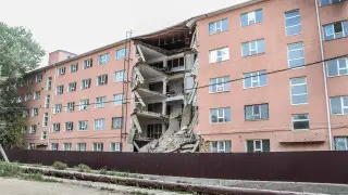 Часть студенческого общежития обрушилась в Атырау
