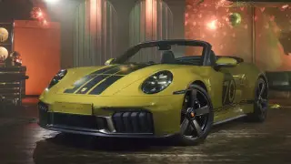 Porsche совместила эстетику 70-х годов и гибрид в новой спецверсии 911. Смотрим