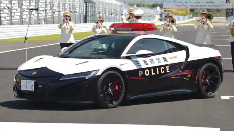 Кадры из видео