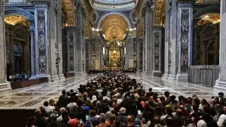 Церемония закрытия гроба папы римского Франциска состоялась в Ватикане