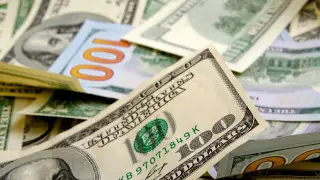 Тенге продолжает укрепляться: что с курсом доллара 28 апреля