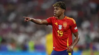 17-летнего вундеркинда “Барсы“ обвинили в неуважении к королю Испании