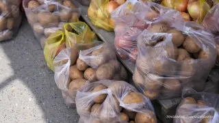 Дороже апельсинов. Казахстанцев удивила цена на молодой картофель