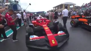 Парад LEGO-болидов: необычная гонка с участием пилотов “Формулы-1“