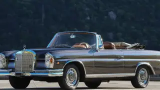 Ретро-шик на колесах: Mercedes-Benz 1963 года выставили на торги