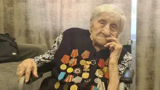 “Вернусь домой и маму обниму“: 101-летняя снайпер вспоминает войну