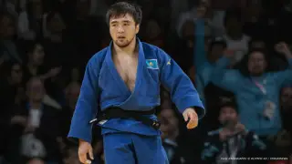 Елдос Сметов вернулся в Казахстан и выступил с обращением