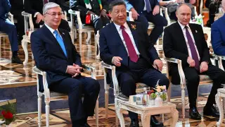 Токаев посетил праздничный концерт в Большом Кремлевском дворце