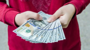 Казахстанцам предложили получить по полтора миллиона от государства
