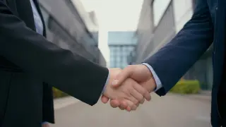 Трамп заключил крупнейшую оружейную сделку с Саудовской Аравией