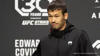 Шавкат Рахмонов уступил титул: в UFC сделали заявление о казахстанце