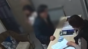 Учителя домбры из Алматы подозревают в интимной связи с 14-летней школьницей