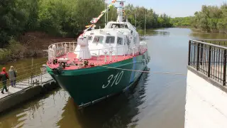 Построенный в Уральске сторожевой корабль спустили на воду
