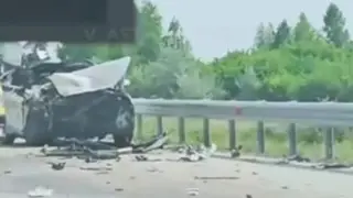 Кроссовер врезался в грузовик на трассе под Астаной: погиб пассажир