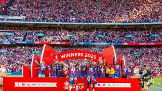 Пародия на песню Шакиры стала хитом после фиаско “Манчестер Сити“