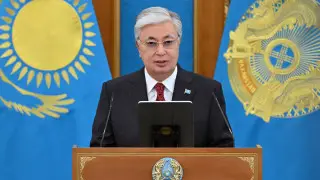 Токаев подписал закон: изменены правила для казахстанских производителей