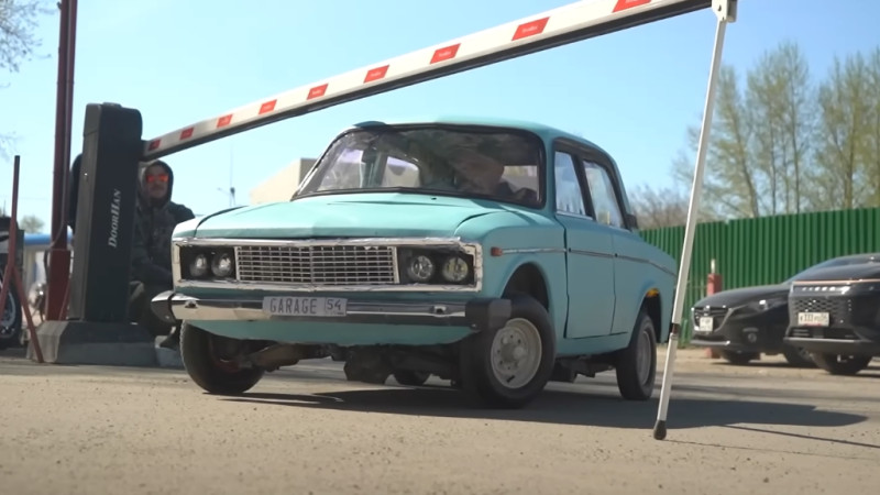 Кадры из видео