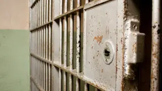 Мужчину с судимостью арестовали в Шымкенте за домогательства к ребенку