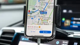 Включите эту “тайную“ функцию на iPhone, если страдаете от укачивания в транспорте