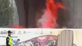 Пламя на стройке LRT сняли на видео в Астане