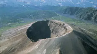 Пробуждение супервулкана в Италии может “погрузить планету в хаос“