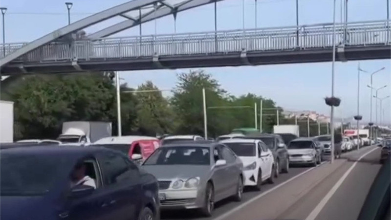 Кадры из видео