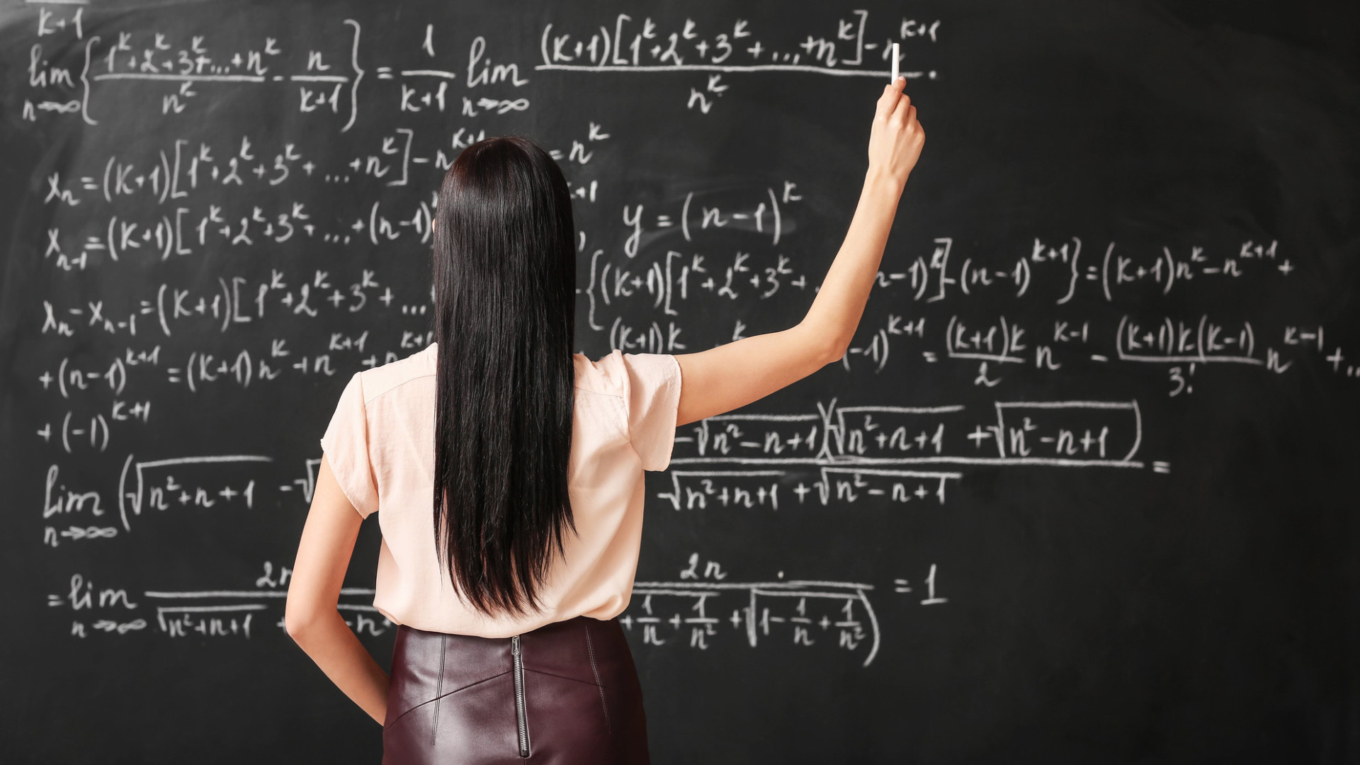 Куда выделено больше грантов? Названы востребованные направления в Казахстане