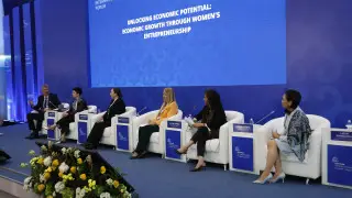Как женщины помогают экономике: в Астане обсудили новые инструменты поддержки