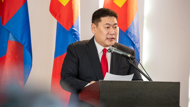 Фото: facebook.com/OyunerdeneLuvsannamsrai