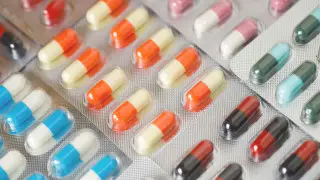 Смаилов обрушился с критикой на Минздрав из-за ситуации с лекарствами