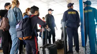 Жители этих стран чаще всего переезжают в Казахстан