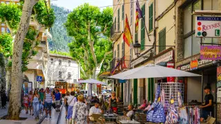 Купил сувенир - штраф: на популярном курорте ввели новые правила для туристов