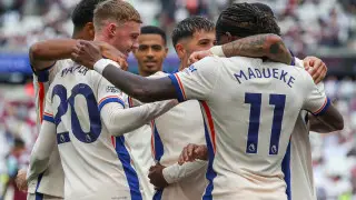 Новичок “Челси“ получил “проклятый“ номер