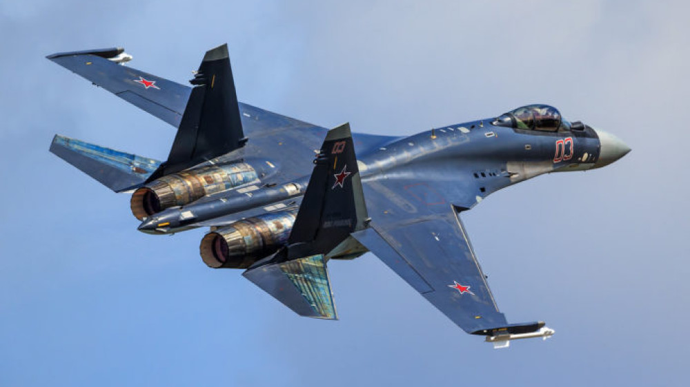 Украинские военные сбили российский истребитель Су-35