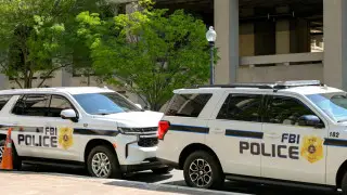 ФБР: рейды против нелегалов в США не прекратятся, будут новые аресты