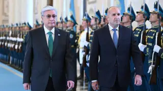 В Акорде встретили президента Болгарии: в Астану прибыл Румен Радев