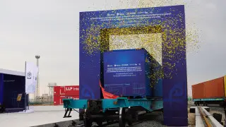 В Актау заработал крупнейший контейнерный хаб