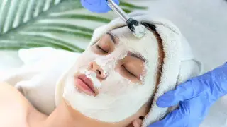 Как не навредить коже летом, рассказала косметолог