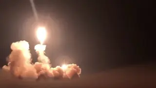 Израиль отражает новую волну ракетных ударов Ирана