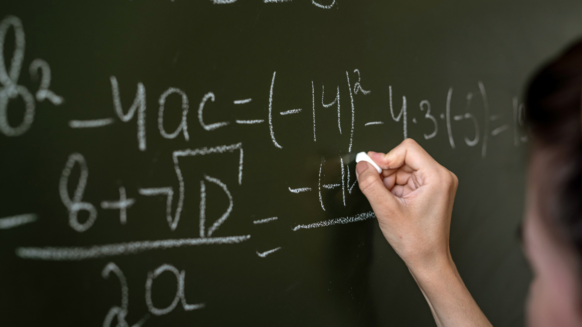 Министр призвал учителей отдыхать, а не подрабатывать летом