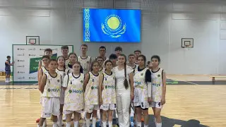 “Я ради баскетбола казахский подтянул“. Как спорт вдохновляет детей на перемены