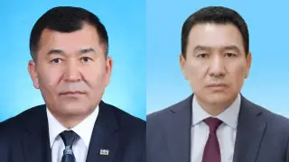 Двух судей Верховного суда освободили от должности