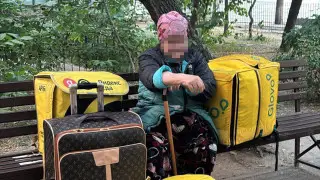 Ждала, что сын заберет ее домой: тяжелая история пожилой женщины в Алматы